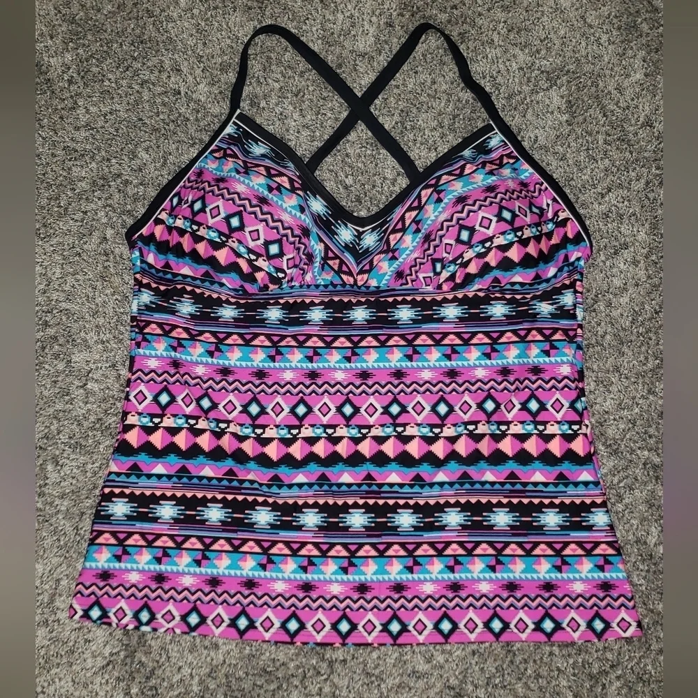 H&M| Geometric Pattern Tankini Swim Top